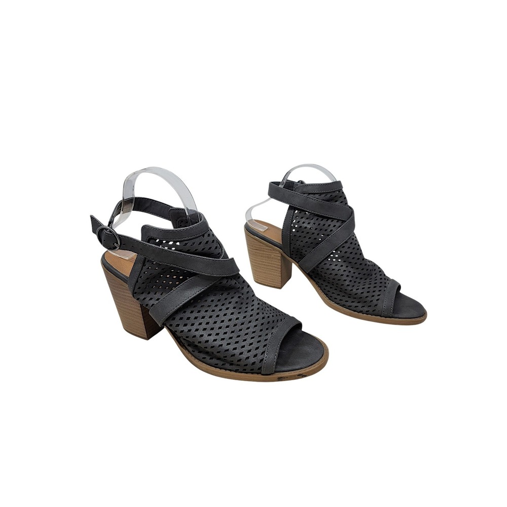 Dolcetta Sandals 11 Womens Stassi Gray Perforated Laser Cut Block Heel Boho Shoe